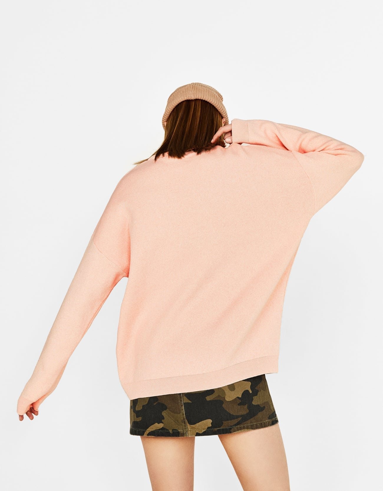 Oversized sweater with slogan - Image 3